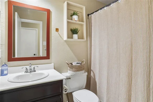 $2,500 | 702 Michol Street, Grapevine, TX 76051