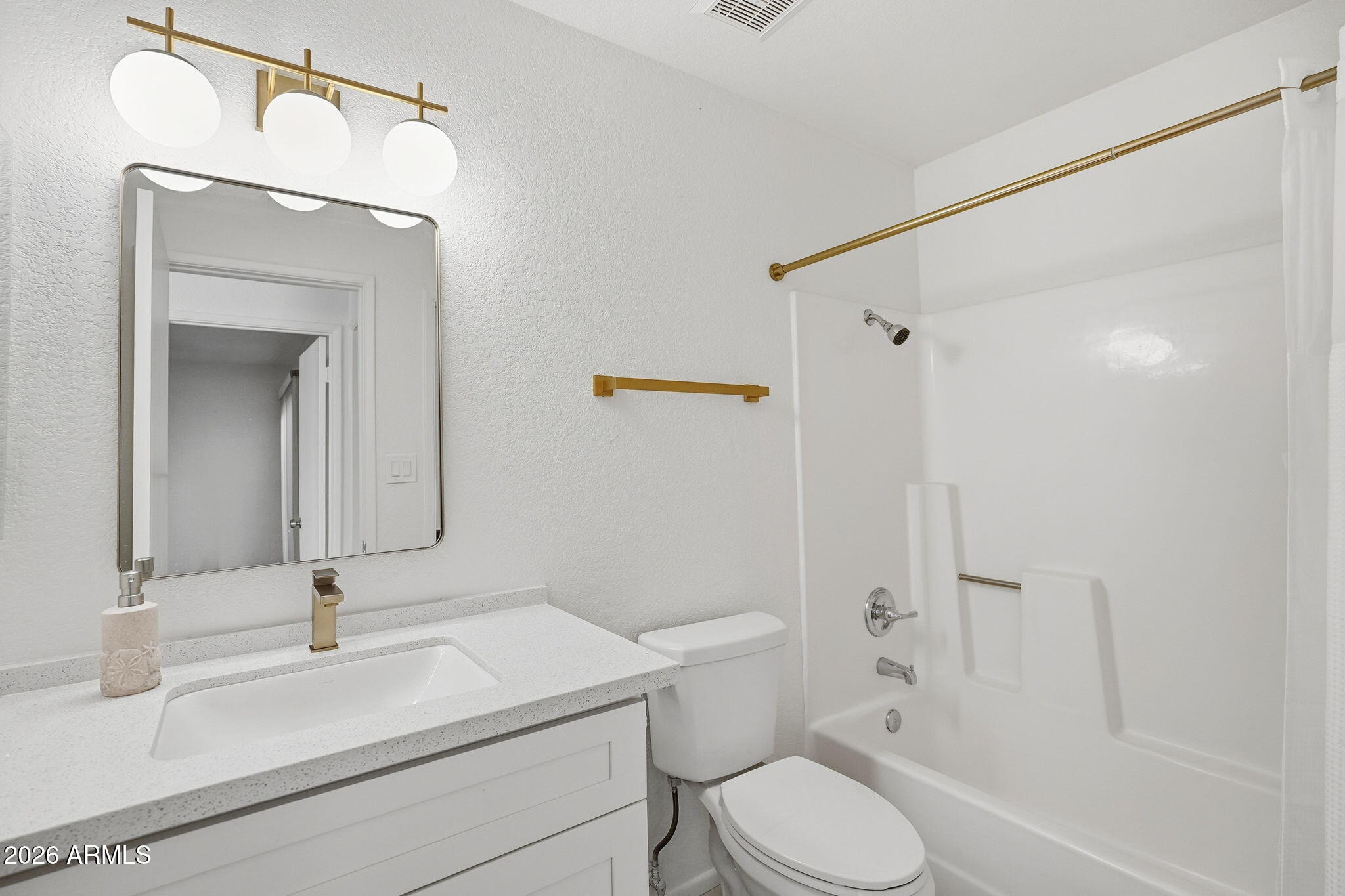 97 North Cooper Road, Unit 93 Chandler, AZ 85225 - Photo 8 of 18 Primary Bathroom