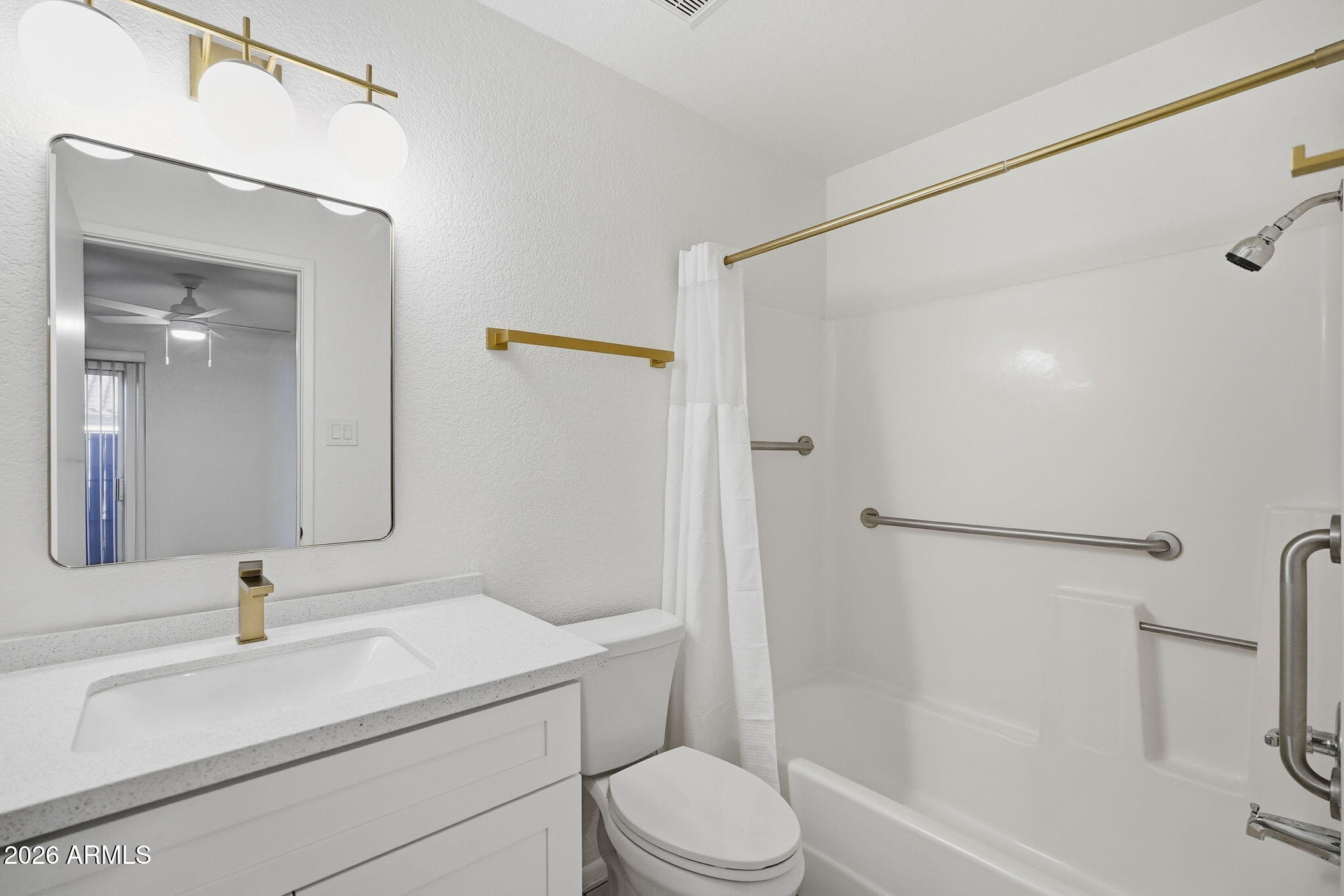 97 North Cooper Road, Unit 93 Chandler, AZ 85225 - Photo 10 of 18 Bathroom 2