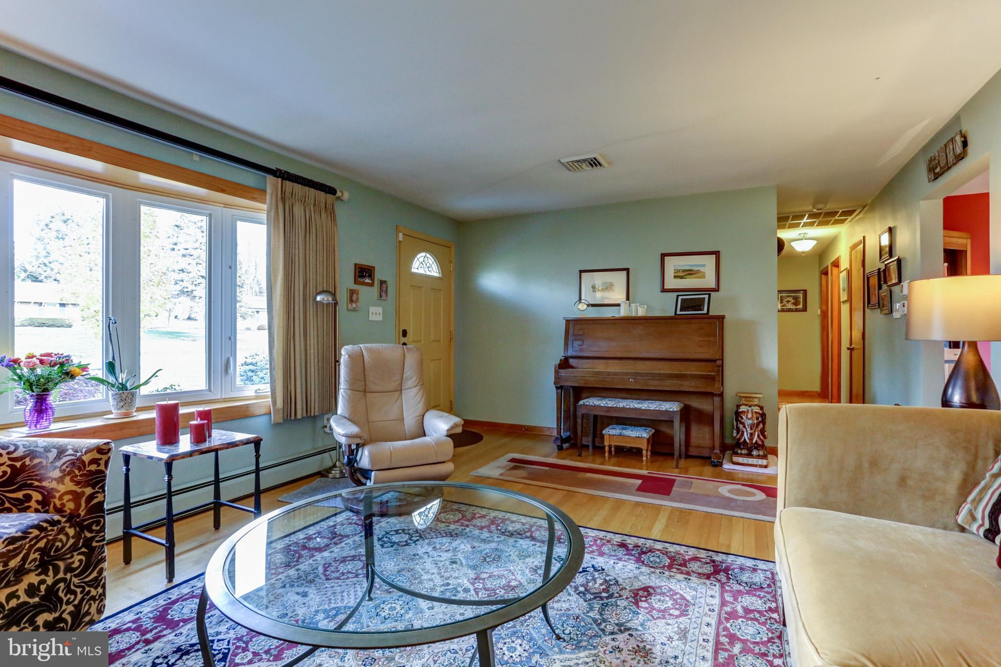 302 Hilltop Road Boiling Springs, PA 17007 - Photo 16 of 37 Gallery Image 16