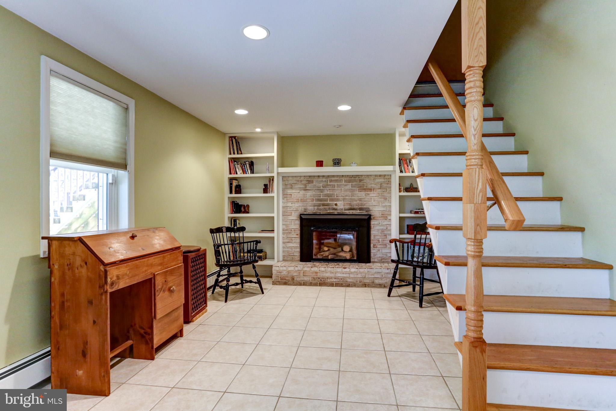302 Hilltop Road Boiling Springs, PA 17007 - Photo 31 of 37 Gallery Image 31
