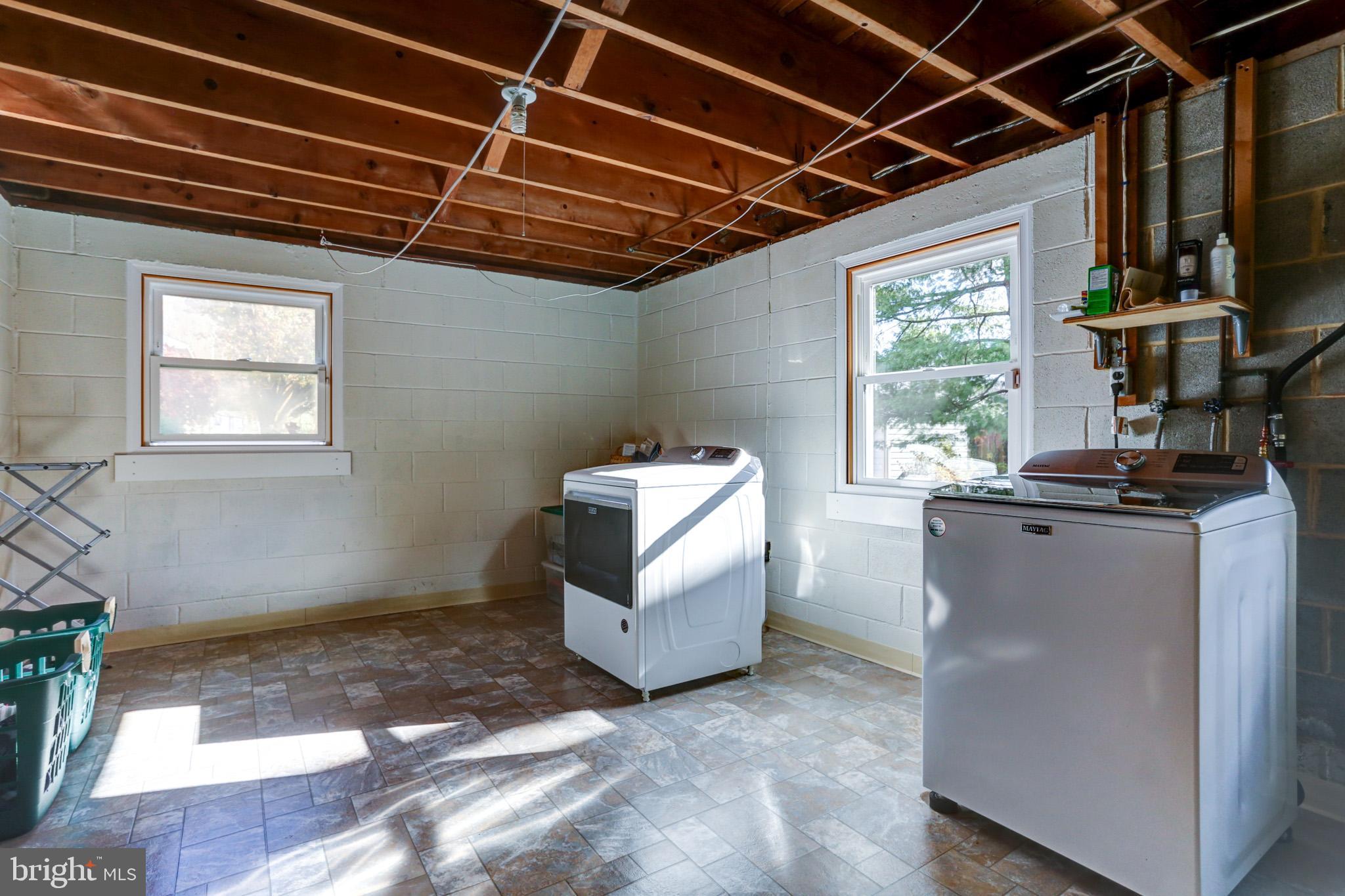 302 Hilltop Road Boiling Springs, PA 17007 - Photo 35 of 37 Gallery Image 35
