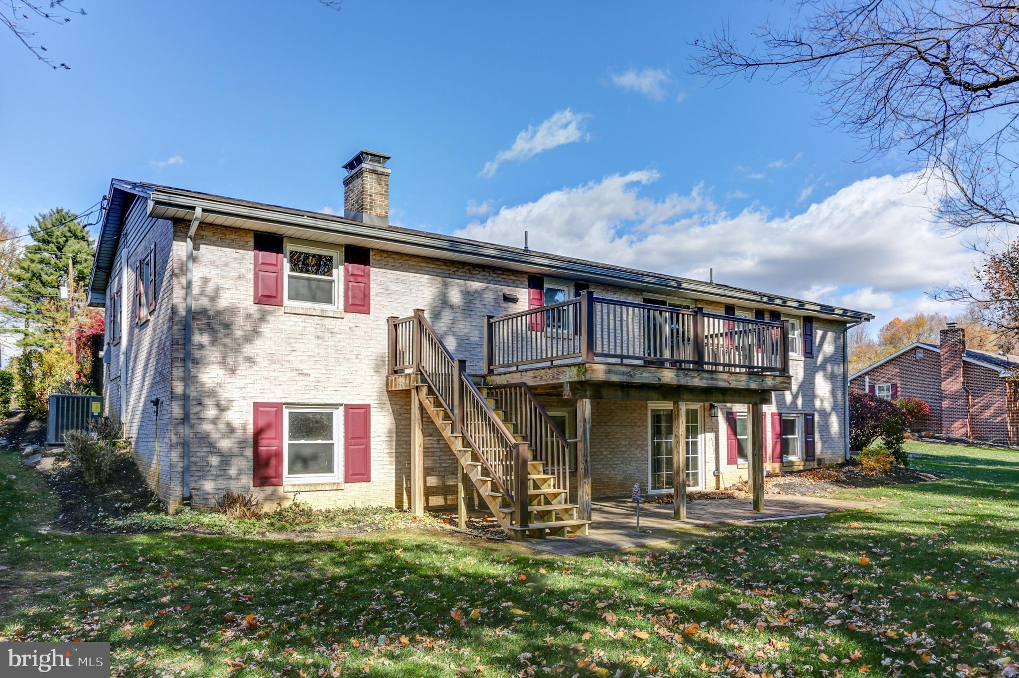 302 Hilltop Road Boiling Springs, PA 17007 - Photo 7 of 37 Gallery Image 7