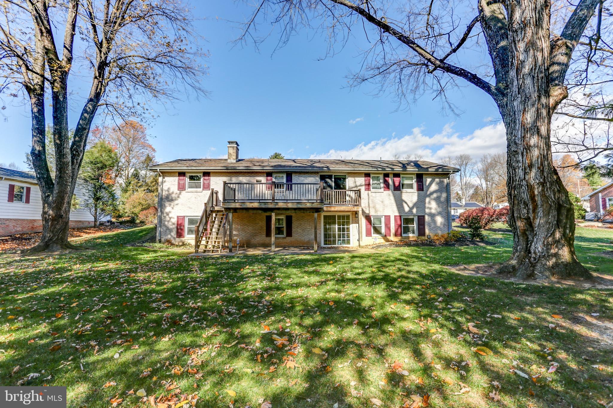 302 Hilltop Road Boiling Springs, PA 17007 - Photo 8 of 37 Gallery Image 8