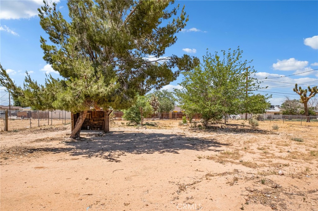 13372 Tutelo Road Apple Valley, CA 92308 - Photo 52 of 53