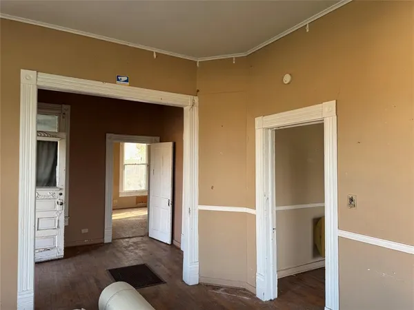 a view of livingroom with furniture and wooden floor