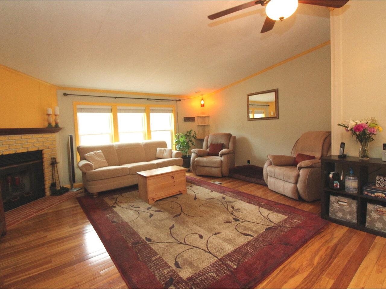 138 Colchester Road Essex, VT 05452 - Photo 9 of 22 Gallery Image 9