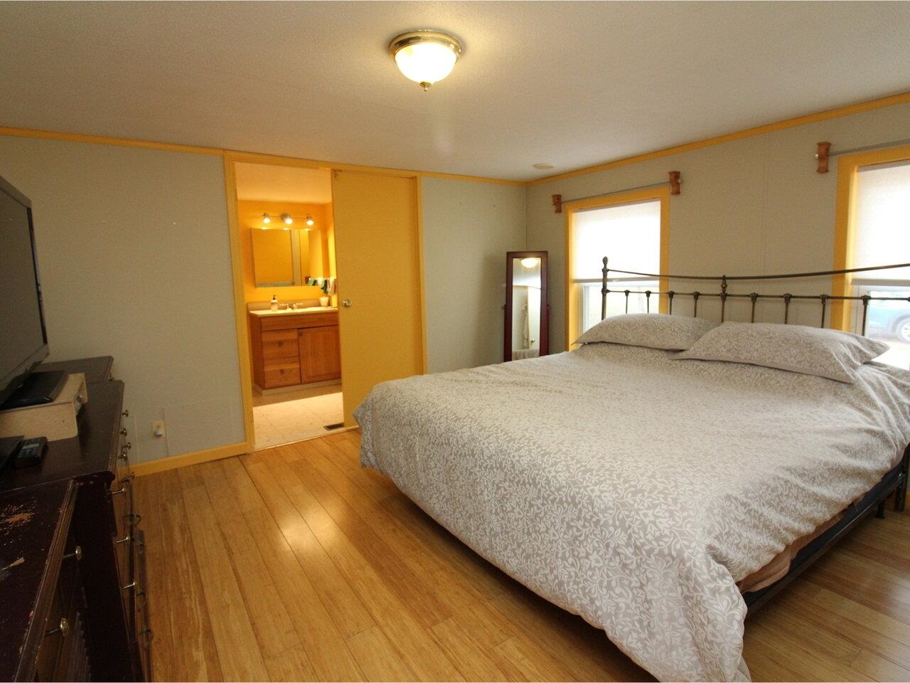 138 Colchester Road Essex, VT 05452 - Photo 10 of 22 Gallery Image 10
