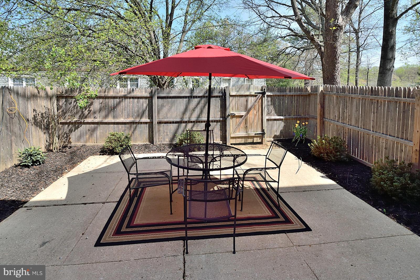 8212 Tory Road, Unit 140 Springfield, VA 22152 - Photo 16 of 17 Patio