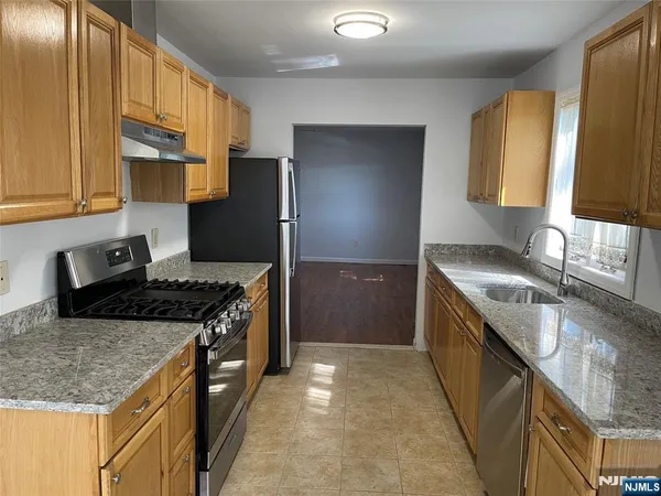 $3,850 | 140 Carver Avenue, Westwood, NJ 07675