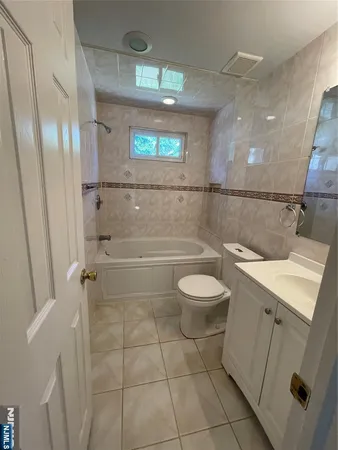 $3,850 | 140 Carver Avenue, Westwood, NJ 07675