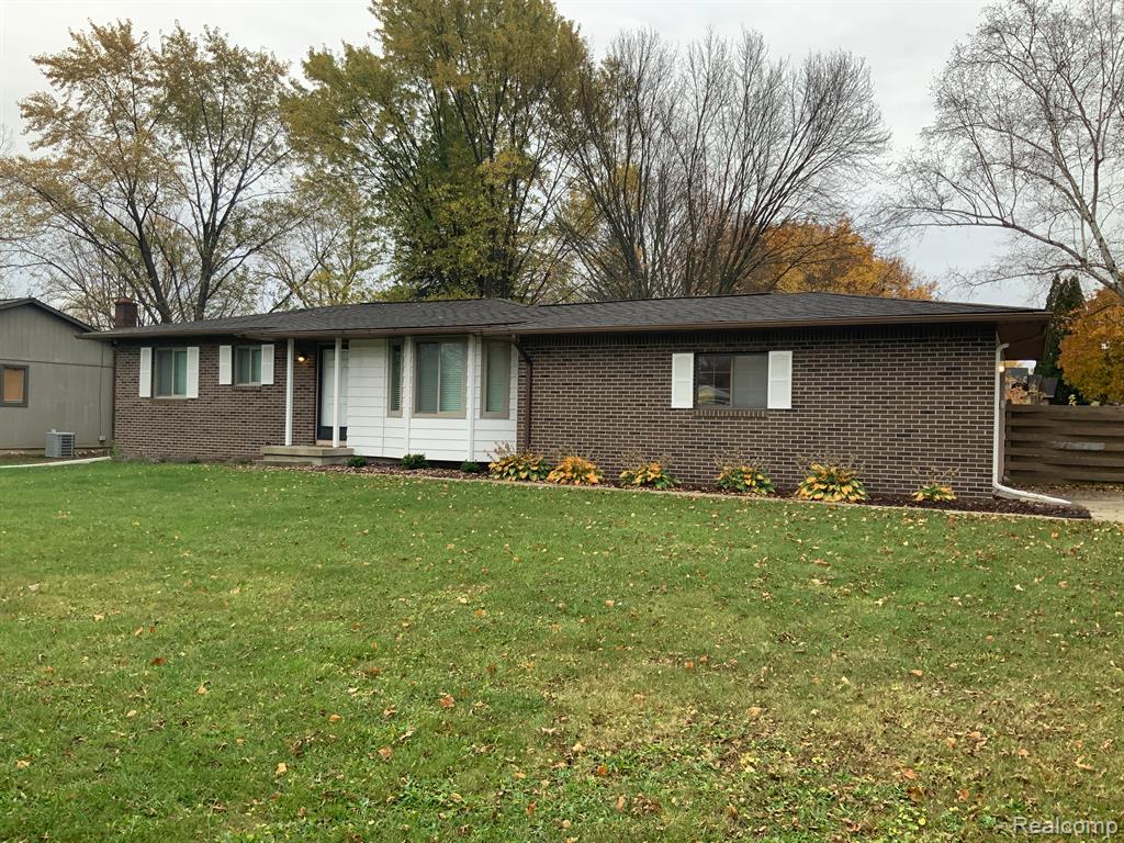 599 West Pierson Road Flushing, MI 48433 - Photo 1 of 24
