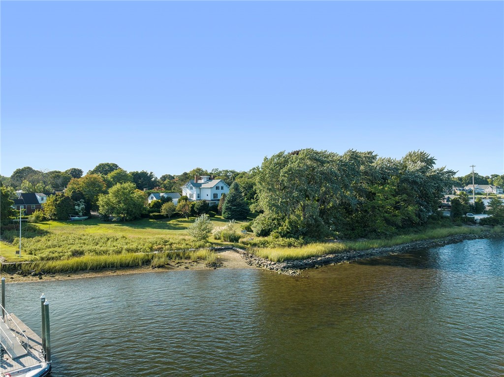 12 Tyler Point Road Barrington, RI 02806 - Photo 7 of 22