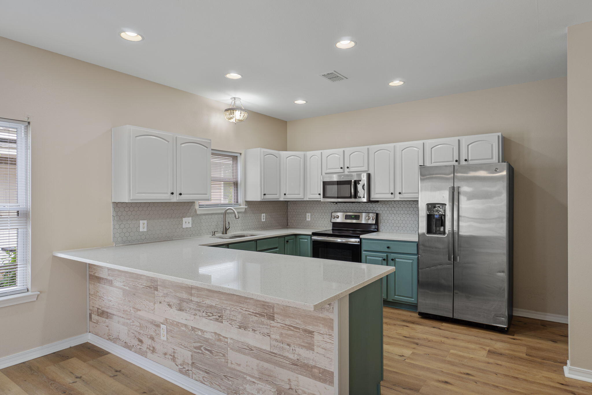 171 Enchanted Way Santa Rosa Beach, FL 32459 - Photo 10 of 37 Kitchen w/ Bar