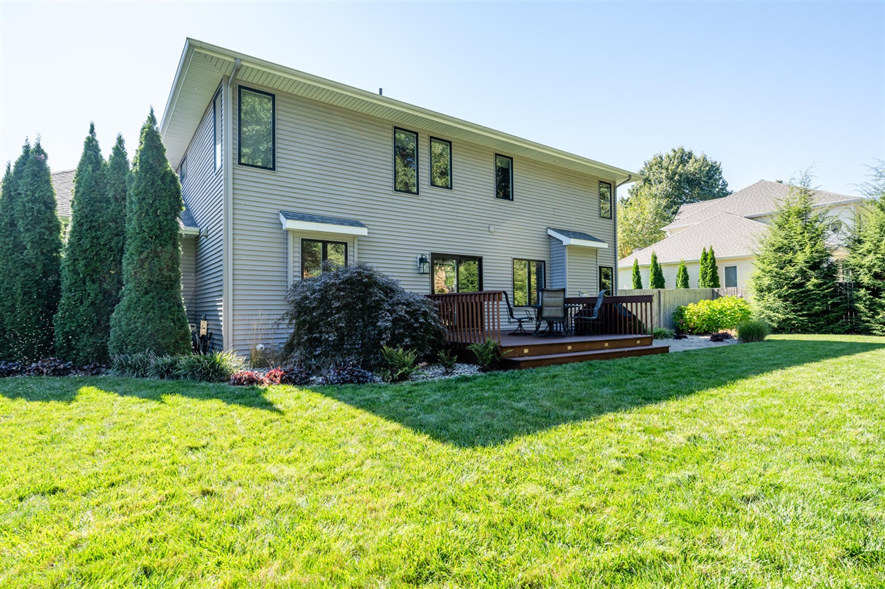 1961 Fox Prairie Road St. Joseph, MI 49085 - Photo 6 of 52