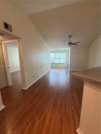 $1,900 | 12950 Vista Isles Drive, Unit 423, Sunrise, FL 33325