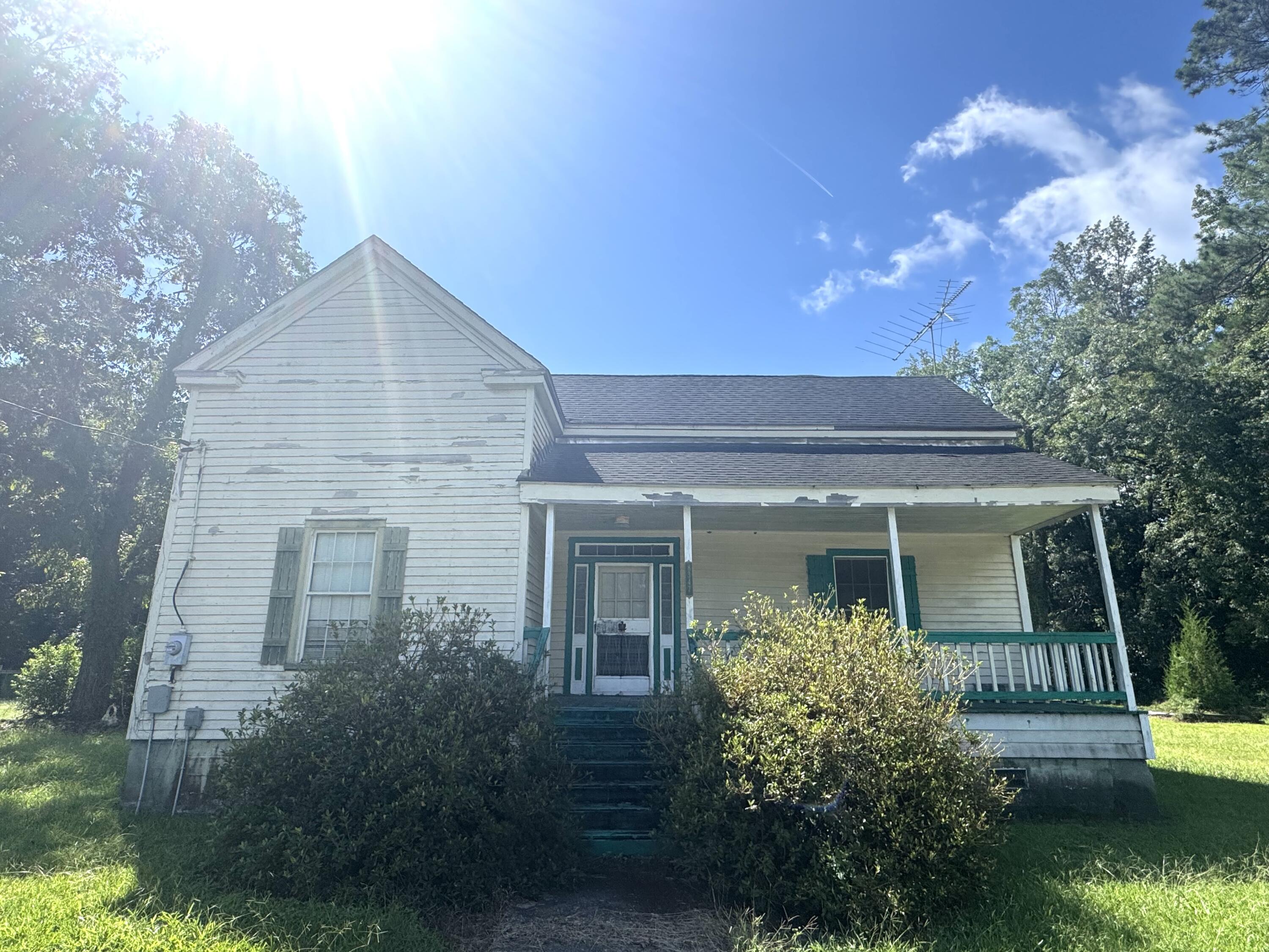 8347 Lodge Highway Lodge, SC 29082 - Photo 2 of 17 IMG_3263