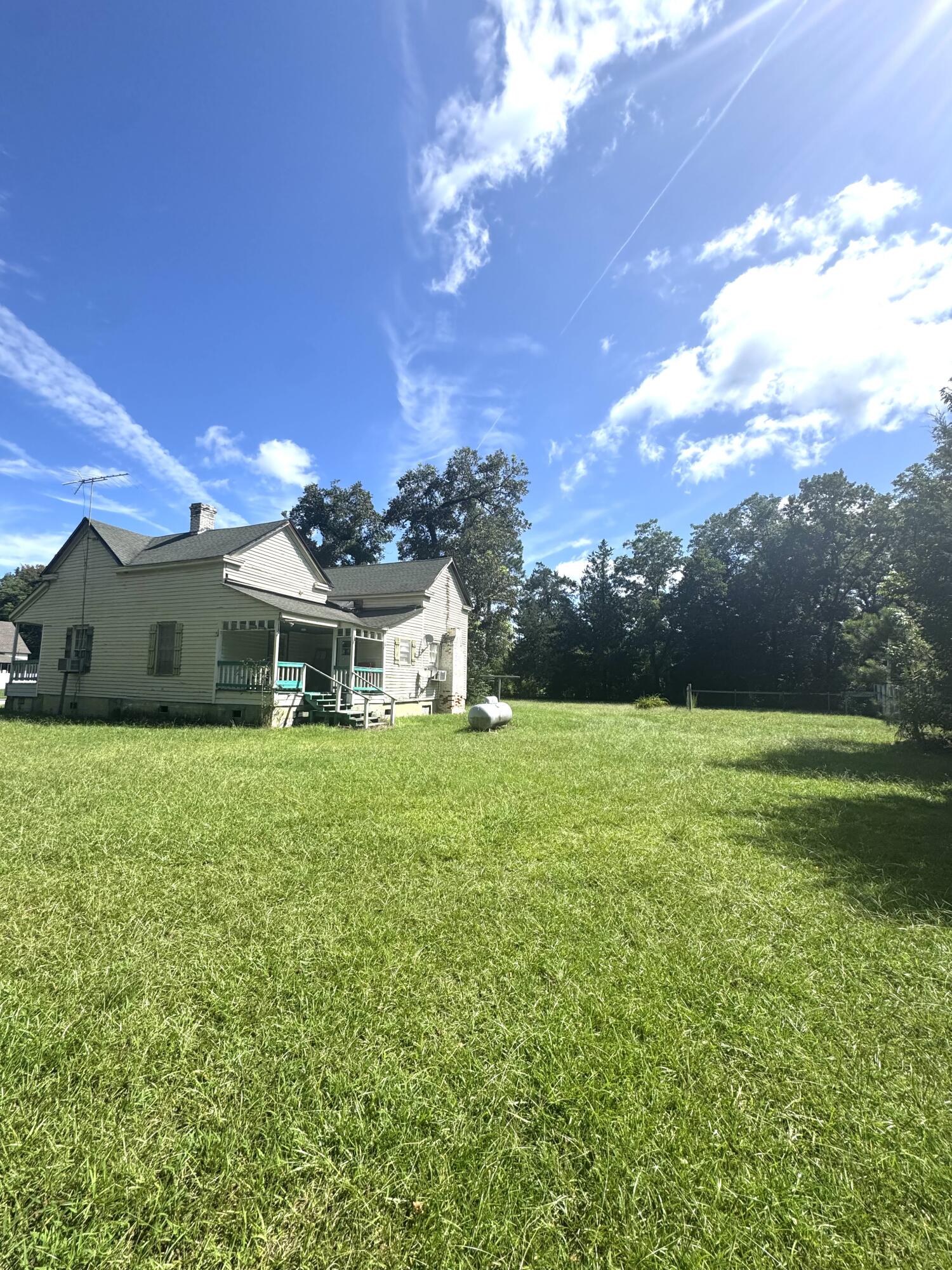 8347 Lodge Highway Lodge, SC 29082 - Photo 7 of 17 IMG_3269