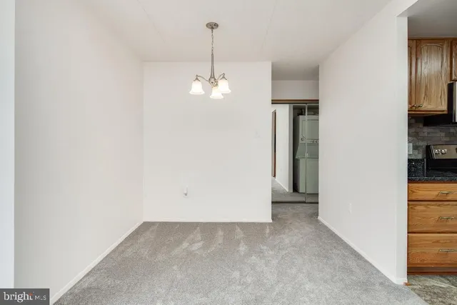 $2,300 | 6300 Stevenson Avenue, Unit 722, Alexandria, VA 22304