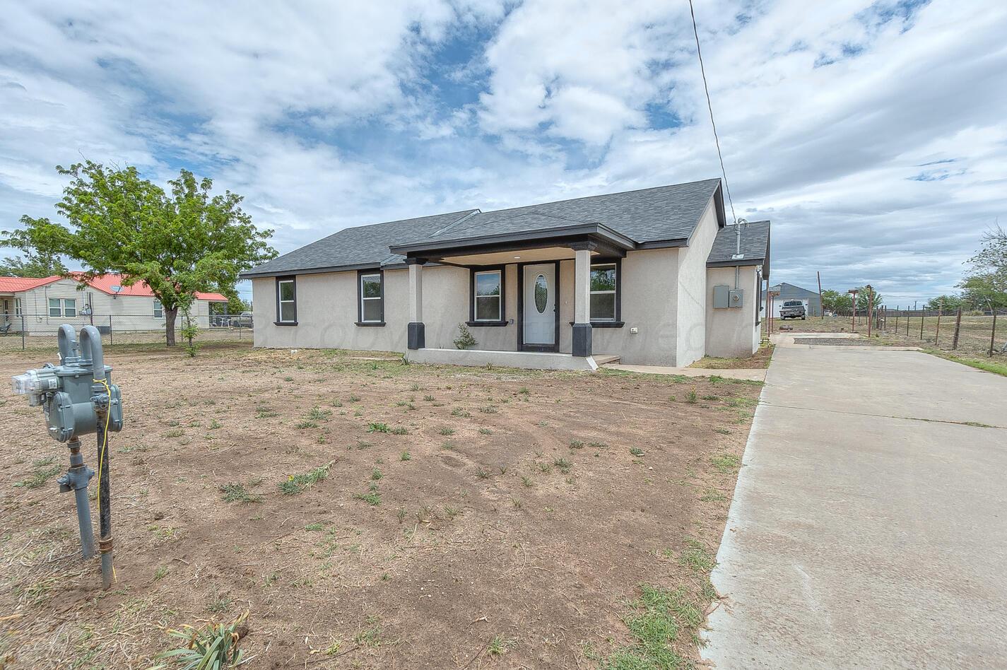 4418 Mountain Drive Amarillo, TX 79108 - Photo 3 of 19 img (3 of 19)