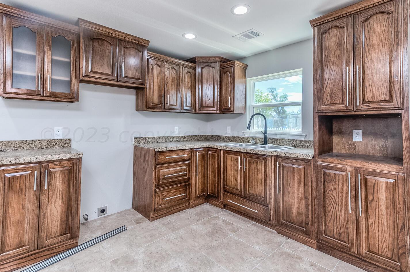 4418 Mountain Drive Amarillo, TX 79108 - Photo 10 of 19 img (10 of 19)