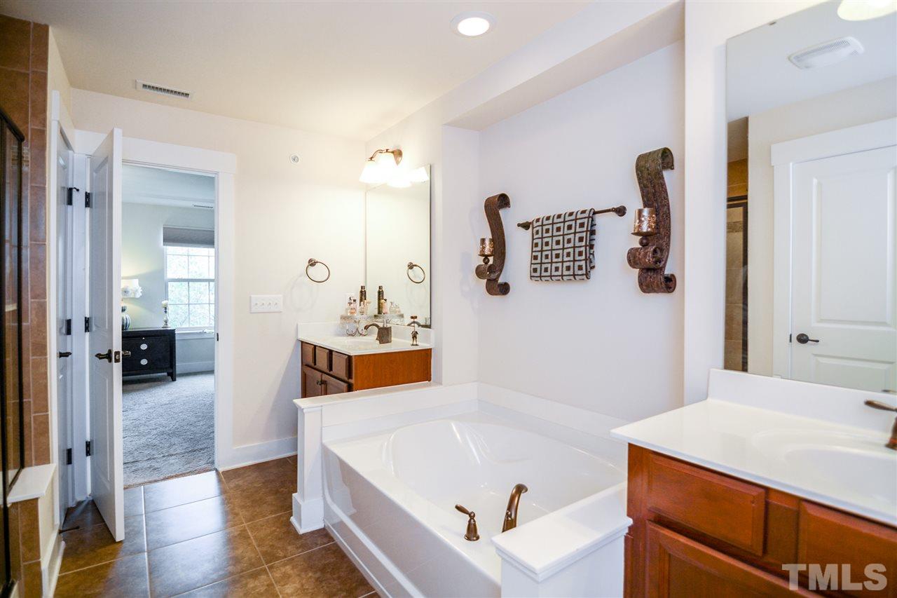 9302 Andalusia Walk Raleigh, NC 27617 - Photo 15 of 25 Gallery Image 15