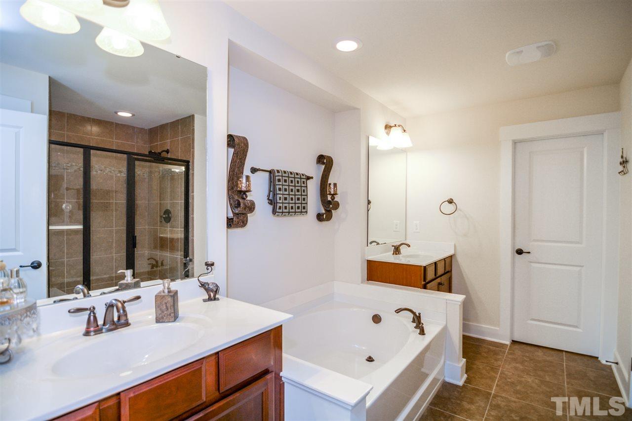 9302 Andalusia Walk Raleigh, NC 27617 - Photo 16 of 25 Gallery Image 16