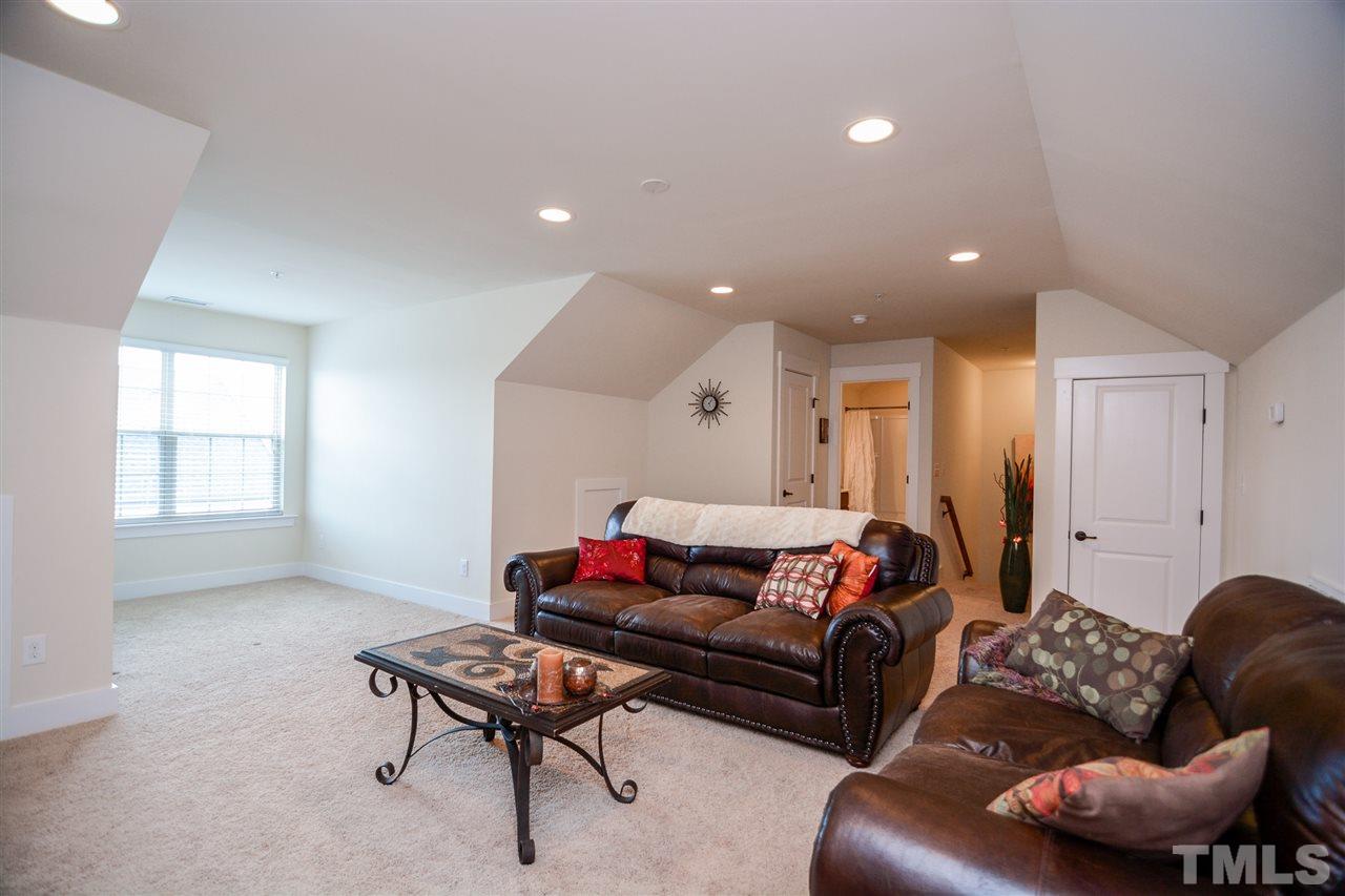 9302 Andalusia Walk Raleigh, NC 27617 - Photo 22 of 25 Gallery Image 22