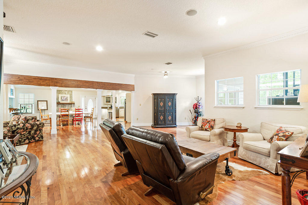4787 Reed Avenue Jacksonville, FL 32257 - Photo 20 of 55 Living Room