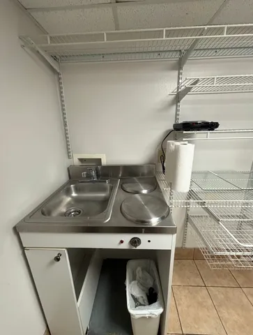 a close view of sink and tap