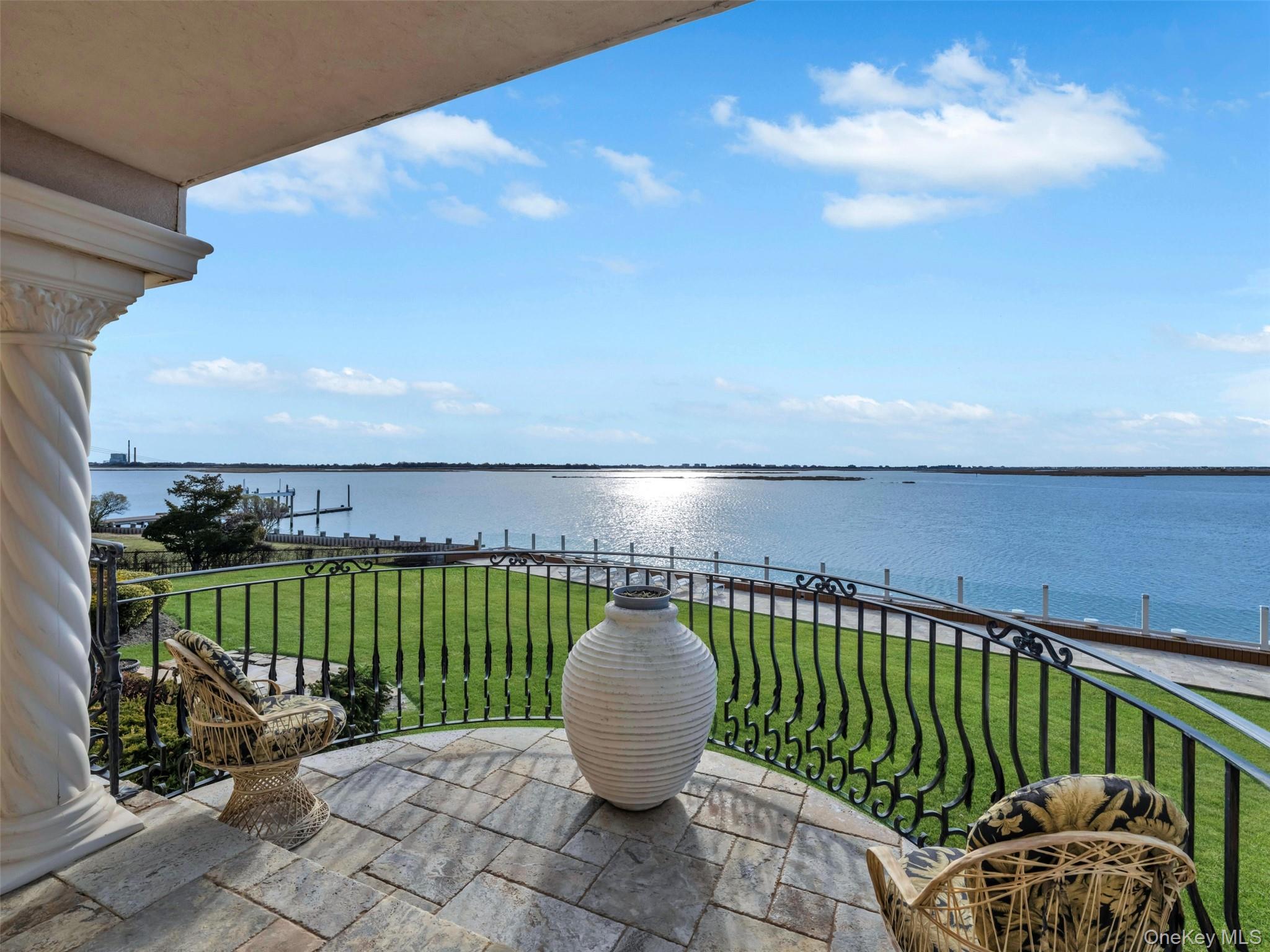 1101 Harbor Road Hewlett, NY 11557 - Photo 23 of 46 a garden view with a seating space