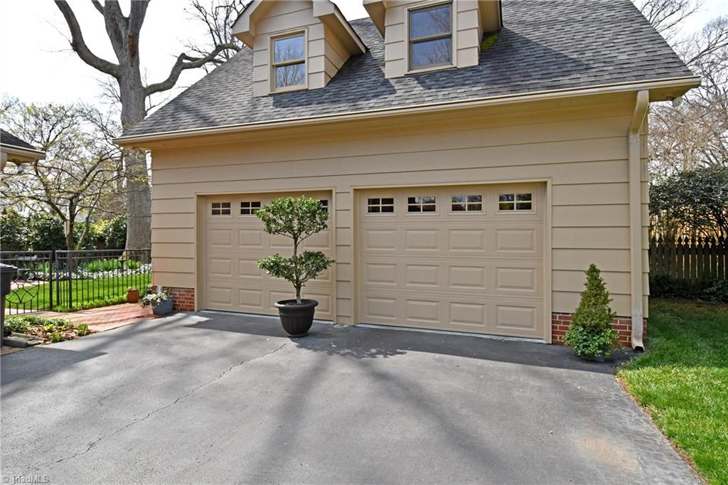 846 Arbor Road Winston-Salem, NC 27104 - Photo 20 of 26 2-car Detached Garage