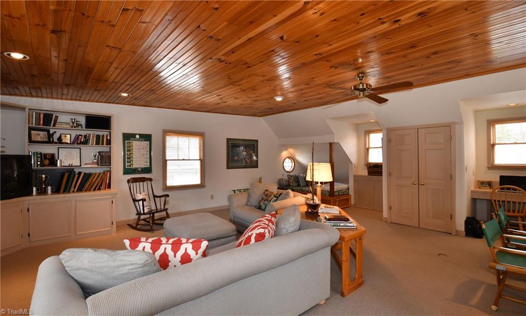 846 Arbor Road Winston-Salem, NC 27104 - Photo 21 of 26 Guest Quarters