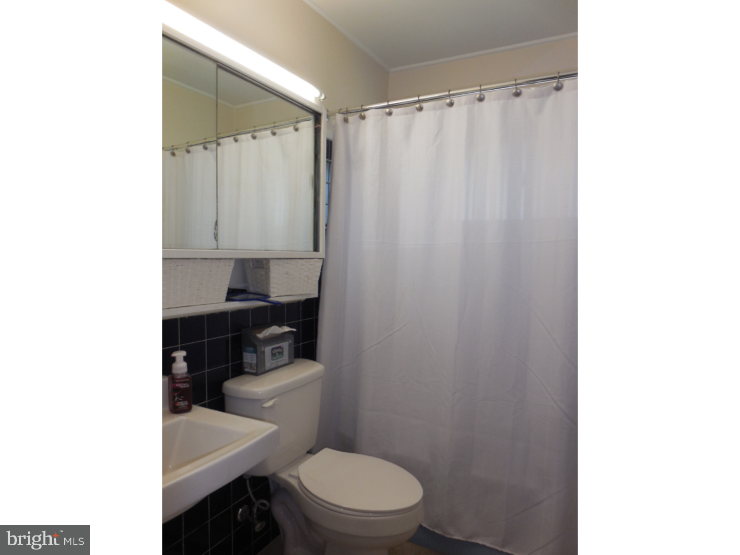 75 Plumtree Road Levittown, PA 19056 - Photo 11 of 21 Gallery Image 11