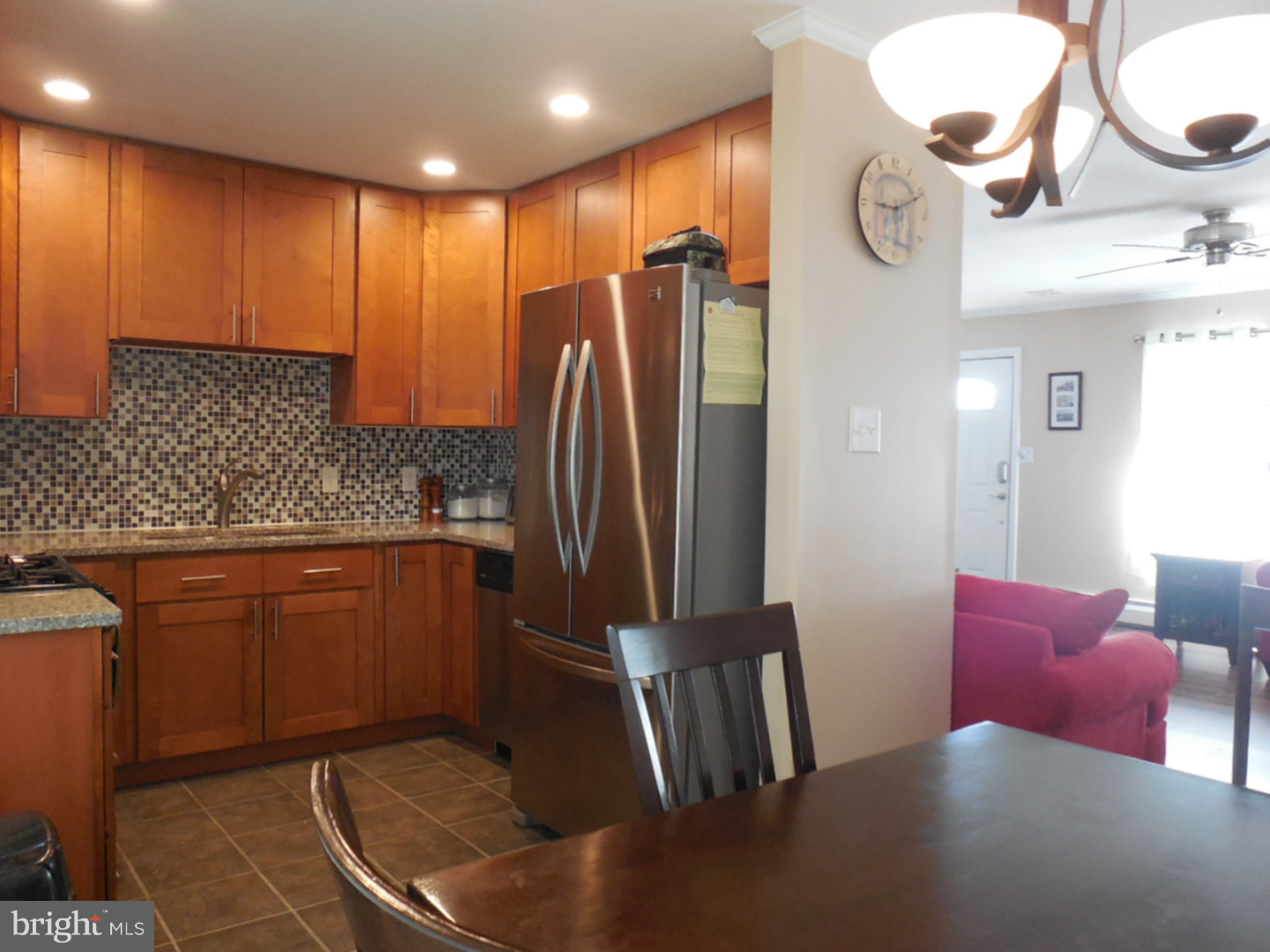 75 Plumtree Road Levittown, PA 19056 - Photo 4 of 21 Gallery Image 4