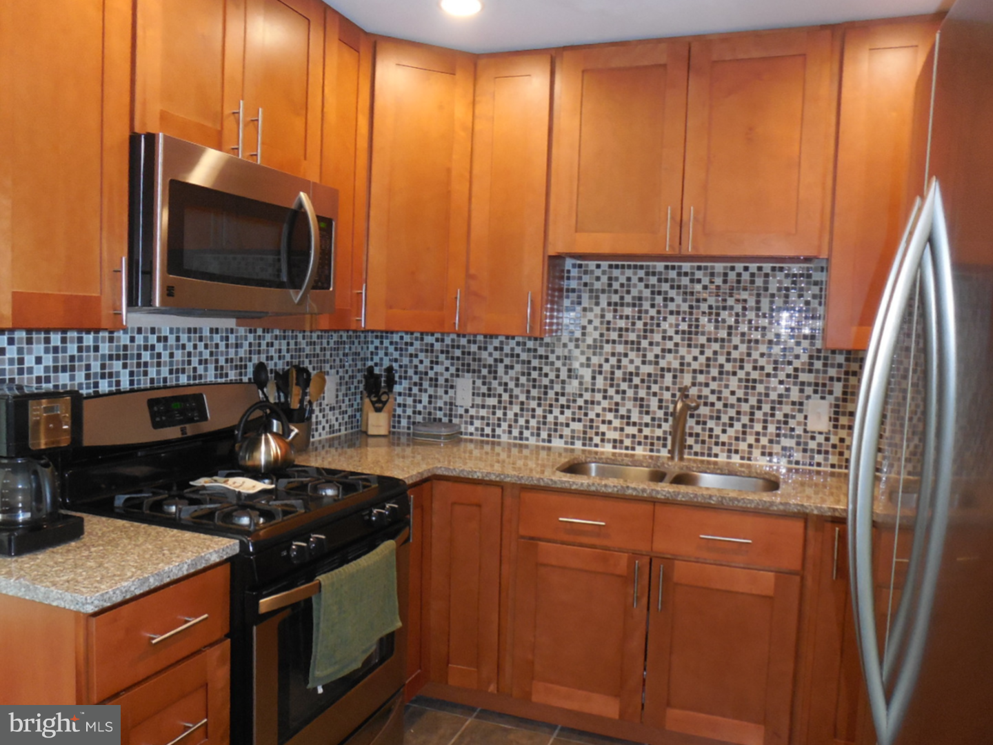 75 Plumtree Road Levittown, PA 19056 - Photo 8 of 21 Gallery Image 8