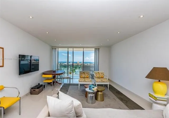 $565,000 | 1000 West Avenue, Unit PH07, Miami Beach, FL 33139