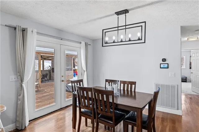 $450,000 | 1012 Tuckda Way, Hamptonville, NC 27020