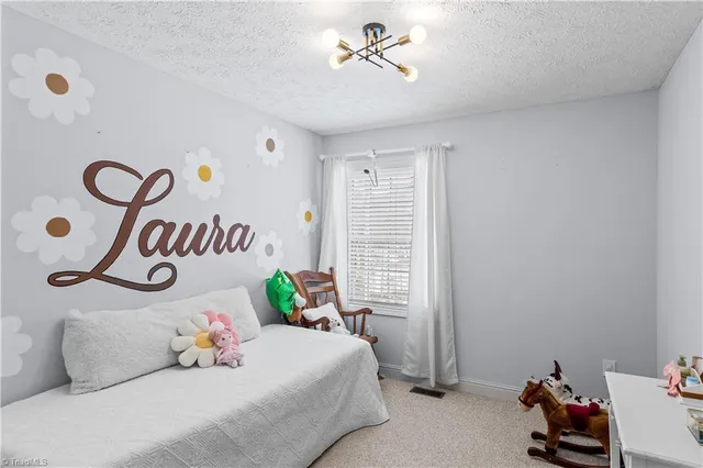 $450,000 | 1012 Tuckda Way, Hamptonville, NC 27020