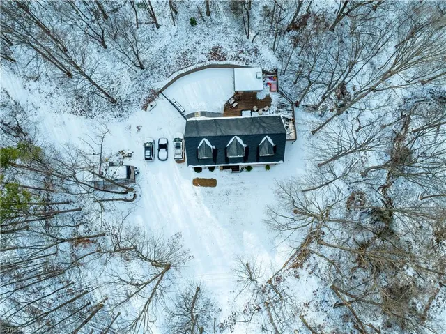 $450,000 | 1012 Tuckda Way, Hamptonville, NC 27020