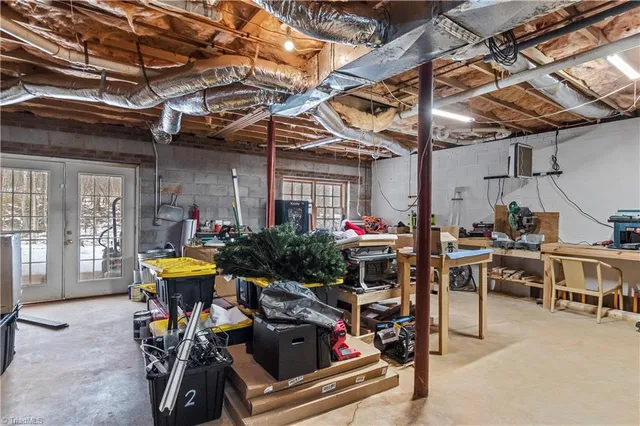 $450,000 | 1012 Tuckda Way, Hamptonville, NC 27020