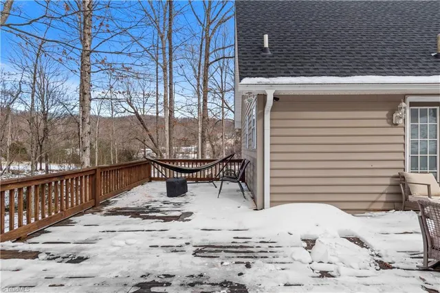 $450,000 | 1012 Tuckda Way, Hamptonville, NC 27020