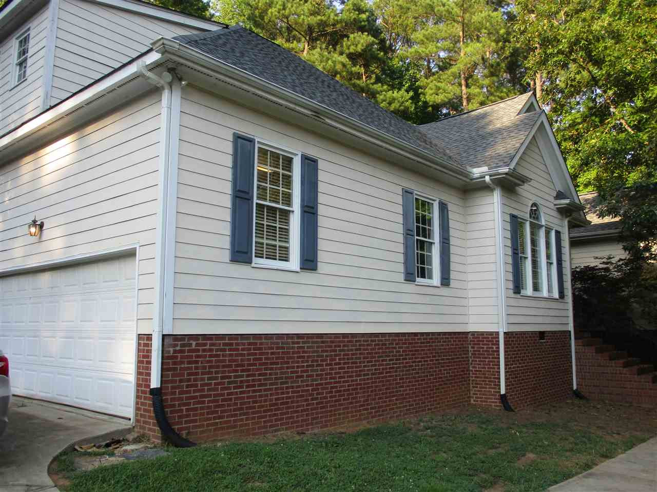 2028 Kinleys Way Raleigh, NC 27613 - Photo 3 of 27 Photo 3