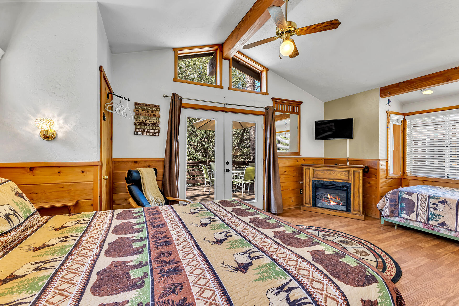 53460 Tollgate Road Idyllwild, CA 92549 - Photo 21 of 37 a bed sitting in a bedroom next to a window