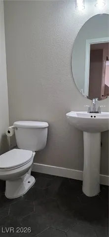 $2,200 | 6237 Capehart Falls Street, North Las Vegas, NV 89081