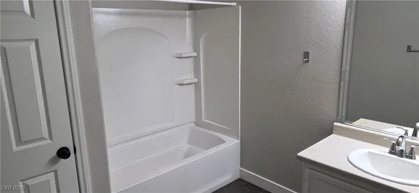 $2,175 | 6237 Capehart Falls Street, North Las Vegas, NV 89081