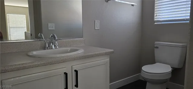 $2,200 | 6237 Capehart Falls Street, North Las Vegas, NV 89081