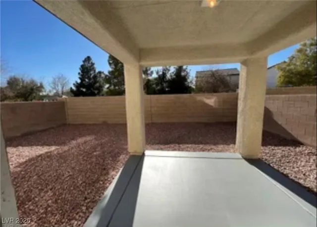 $2,200 | 6237 Capehart Falls Street, North Las Vegas, NV 89081