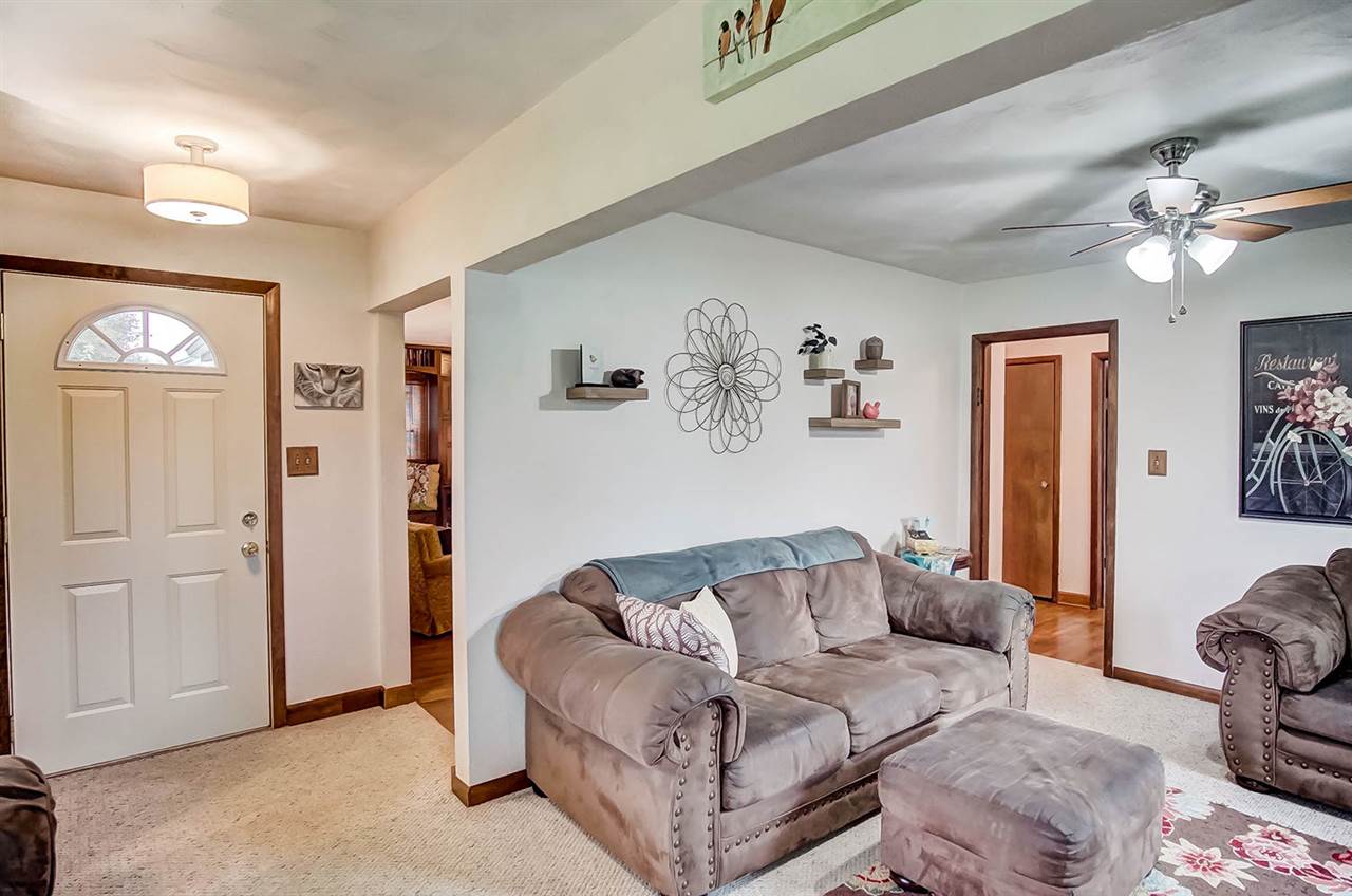 14827 Lima Road Fort Wayne, IN 46818 - Photo 7 of 36