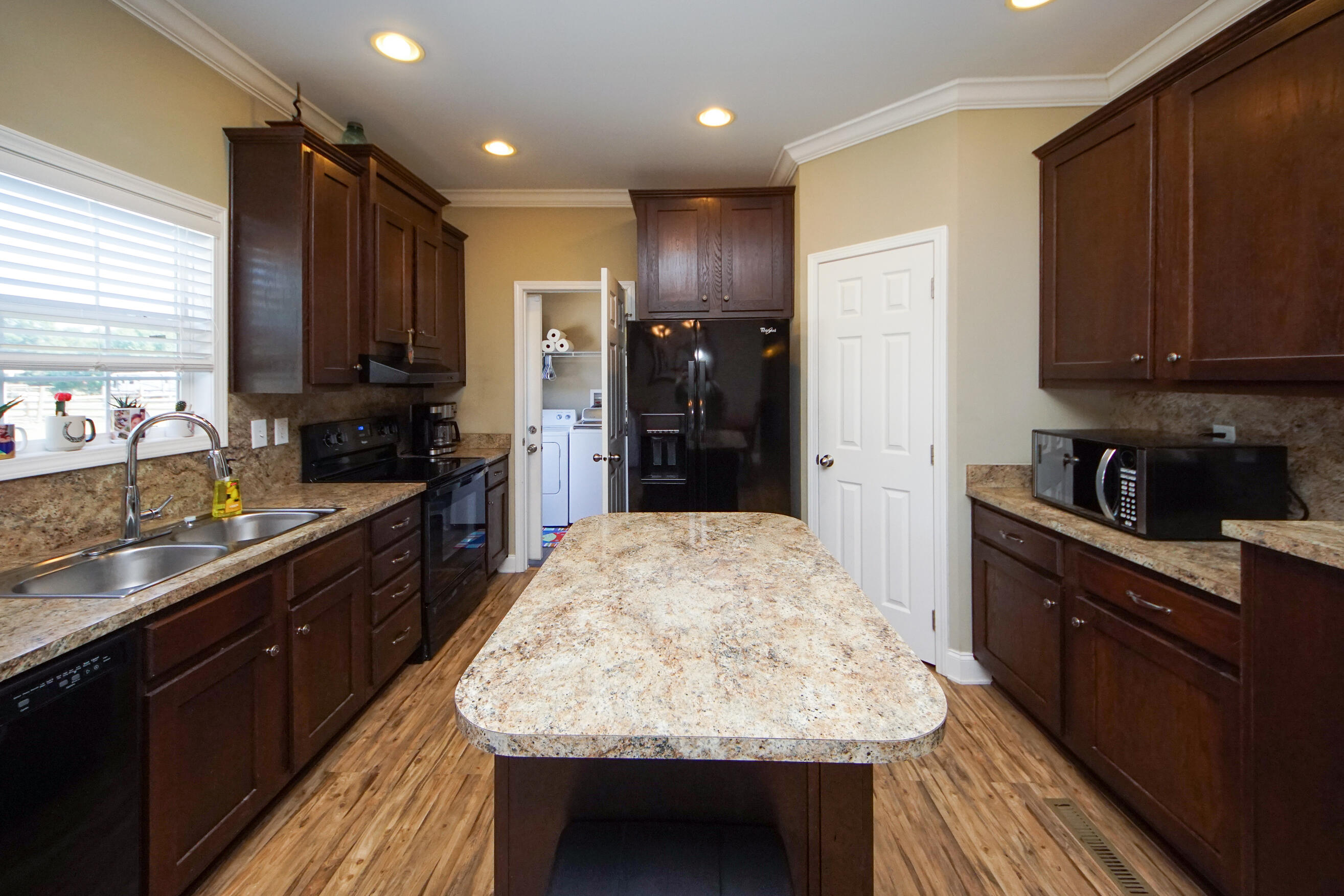278 Campbell Road Ridgeville, SC 29472 - Photo 9 of 59 Kitchen